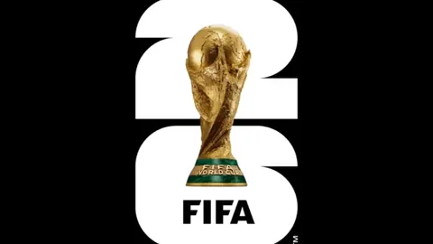 饶雪漫节目曝《左耳》选角标准：苏有朋坚持不录用整容艺人，引发广泛关注